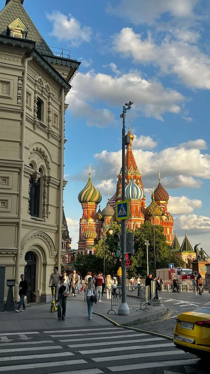 Members gathered at the Russian Cultural Center